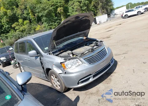 2013 Chrysler Town & Country Touring из США, поврежденный, VIN 2C4RC1BGXDR555192